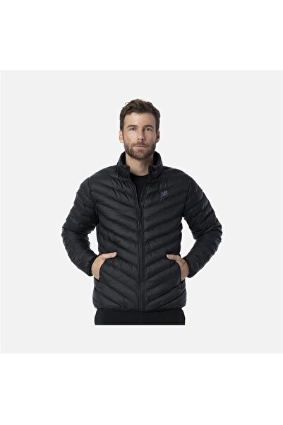 New Balance Pánský kabát Lifestyle MNJ3232-BK