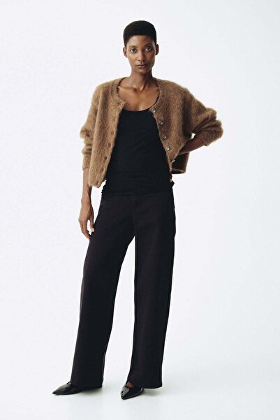 H&M مجموعة مكونة من 3 قطع من قمصان الرضاعة من MAMA