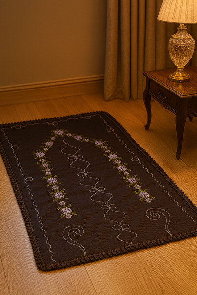 Çeyiz Bahçesi Covor de rugăciune pentru altar brodat cu punct de cruce negru