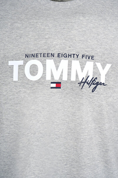 Tommy Hilfiger Men's T-Shirt 09t4509-004