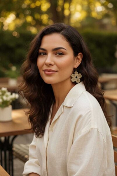 Tokuşka Örgü Rafya Çiçek Model Sallantılı Küpe