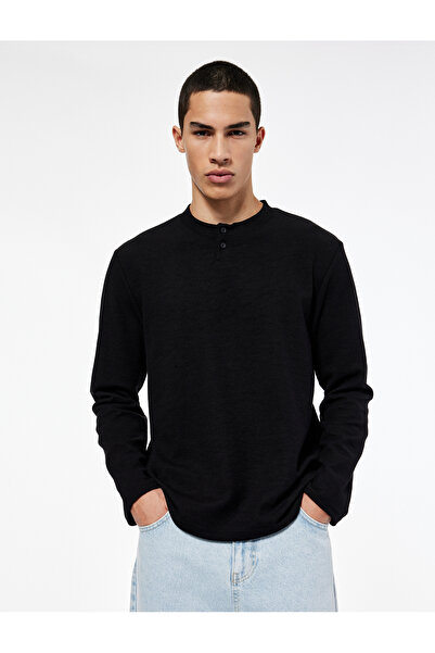 Koton Μακρυμάνικο μπλουζάκι με κουμπιά και γιακά δικαστή σε κανονική εφαρμογή