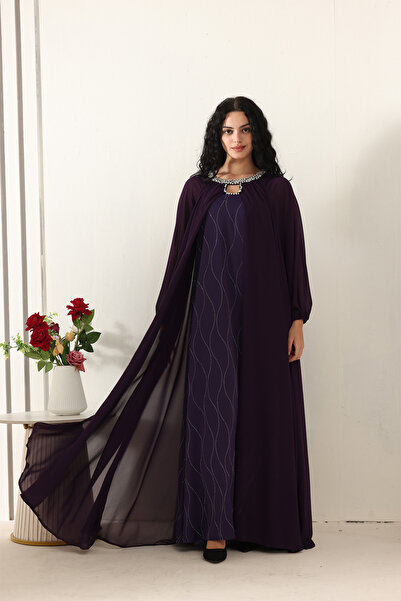 berlanty Elegant two-piece jalabiya with embroidery around the neckline