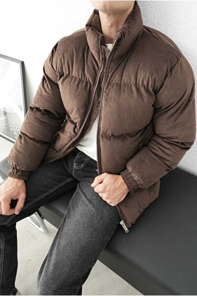 A&O Style Ανδρικό καφέ oversized ψηλός λαιμός Φουσκωτό βελούδινο παλτό με επιπλέον γέμιση