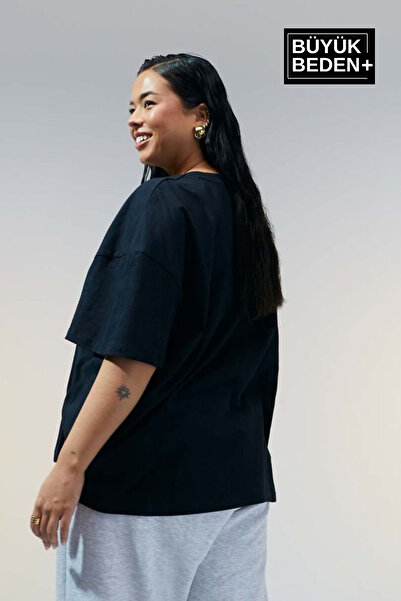 Superlife Women's Plus Size Willams.Brooklyn Printed Crew Neck T-Shirt Spr25Btsk15