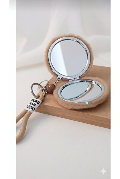 Şirin Kürklü Ayna Anahtarlık – Şık ve Kullanışlı Tasarım-Cep Makyaj Aynası