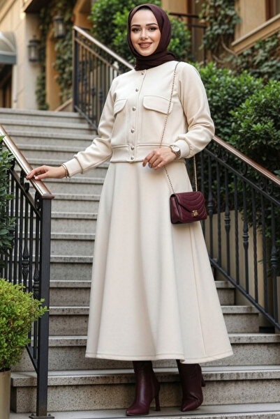 N.S NEVA STYLE طقم مكون من قطعتين مع تنورة حجاب مزينة بالأحجار 12261TAS