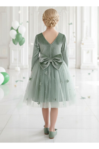 TREEMASS Girl's Velvet and Tulle Dress Ideal for Special Occasions.