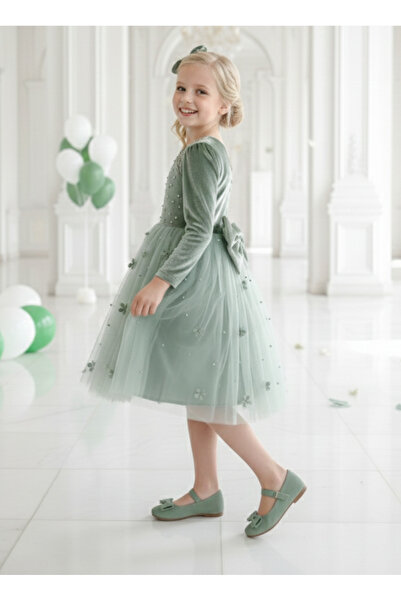 TREEMASS Girl's Velvet and Tulle Dress Ideal for Special Occasions.