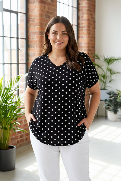 Stil Diva Plus Size Short Sleeve V-Neck Polka Dot Blouse 303497