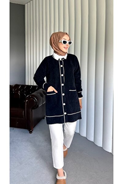 Thebomb Burcu Crew Neck Buttoned Cardigan