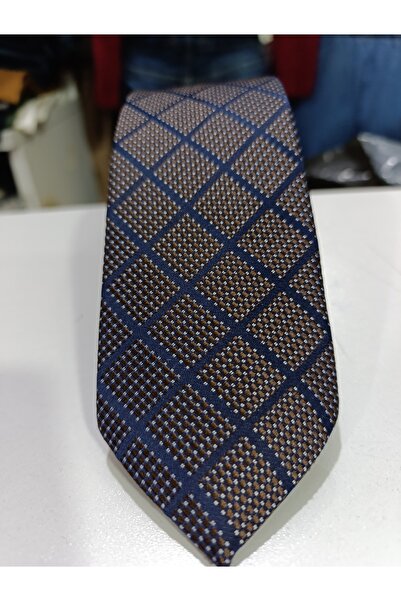 couis Tie