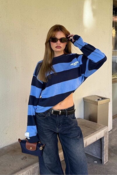 bases. Μπλουζάκι με μακρύ μανίκι oversized με ρίγες μπλε ναυτικό