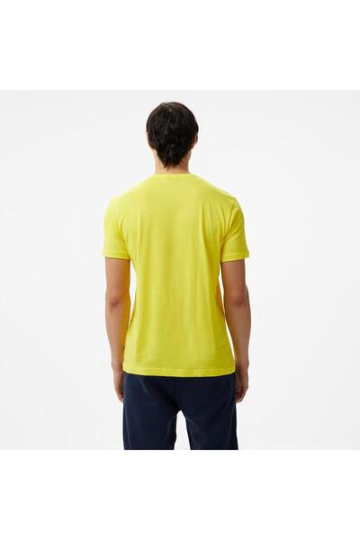 Nautica Men's Yellow Standard Fit T-Shirt