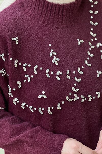 Nuss O-Neck Crystal Stone Embroidered Angora Tunic