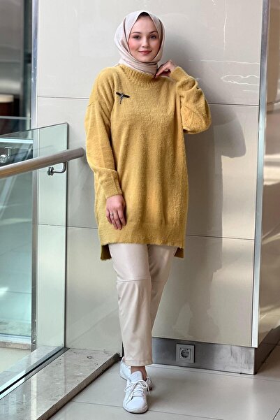 Nuss Angora Tunic with a Crew Neck, Short in the Front and Long in the Back