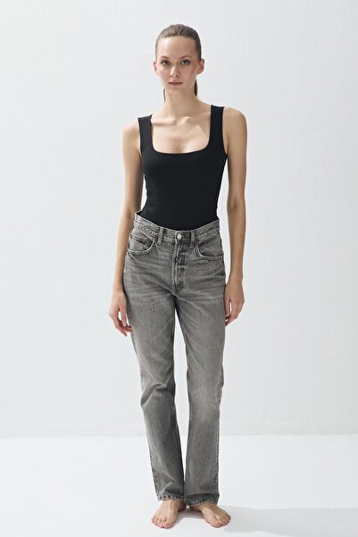 TUBİA Body de damă cu decolteu pătrat nasturi, culoare neagră