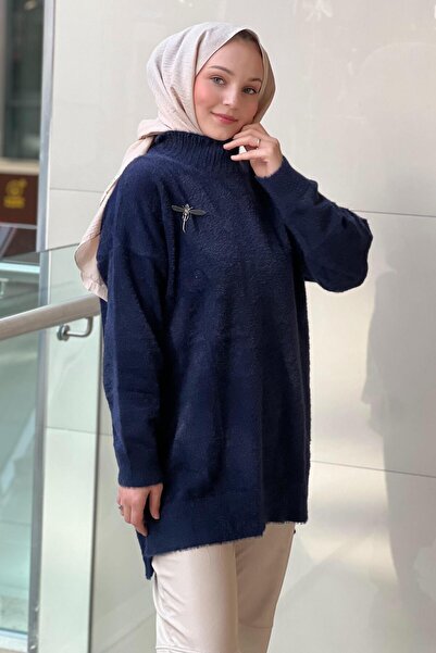 Nuss Angora Tunic with a Crew Neck, Short in the Front and Long in the Back