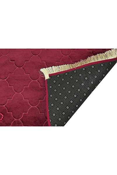 Home Dwell Premium Velvet Prayer Mat 70 x 110 cm – Anti-Slip Soft Janamaz with Tasbeeh – Red