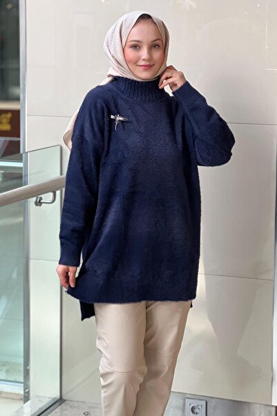 Nuss Angora Tunic with a Crew Neck, Short in the Front and Long in the Back