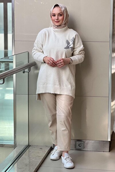 Nuss Zero Neckline Tulip Stone Embroidered Angora Tunic