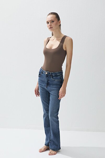 TUBİA Body pentru femei, culoare nurcă, cu decolteu pătrat nasturi