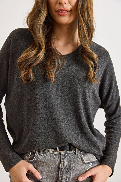 Olalook Women's Smoked V-Neck Basic Winter Soft Blouse Blz-19003179