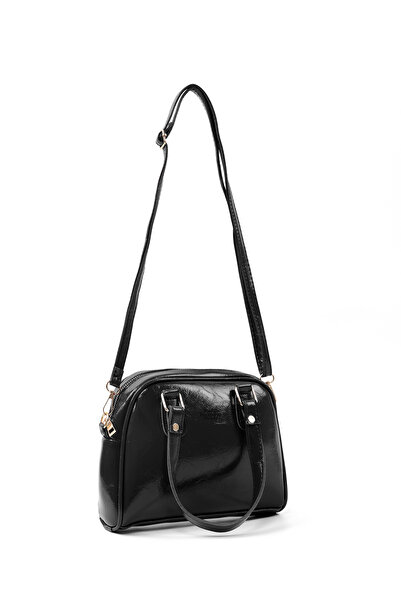 SHAKA Crinkled Textured Black Shk205 Faux Leather Zippered Single Compartment Adjustable Strap Hand, Arm and Shoulder Bag
