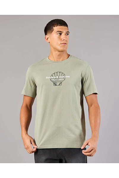 REDTAG Men Green Printed Basic T-Shirt