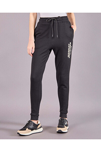 REDTAG بنطلون رياضي نسائي أسود مطبوع