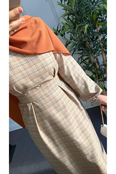 Nisa Nalbantoğlu Plaid Cream Hijab Dress