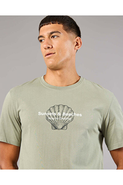 REDTAG Men Green Printed Basic T-Shirt