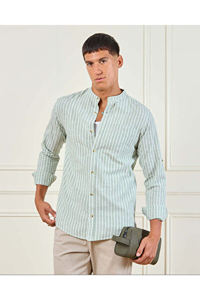 REDTAG قميص رجالي كاجوال باللون الأخضر الماندرين