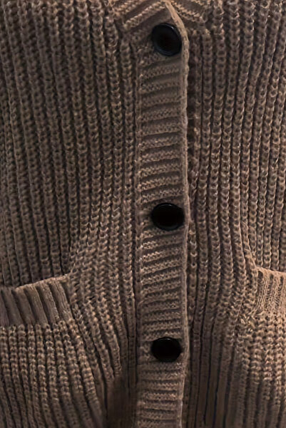 Tarz Cool Women's Oversized Pocket Buttoned V-Neck Knitwear Cardigan