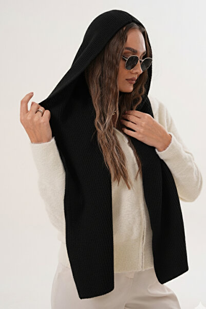 Ritagarcia Knitted Shawl with Hood Detail |   Trendy Hooded Scarf