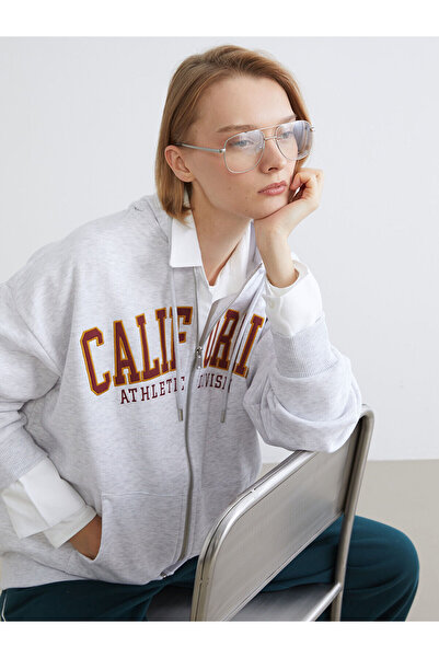 LC Waikiki Дебела дамска блуза с цип и принт от Калифорния