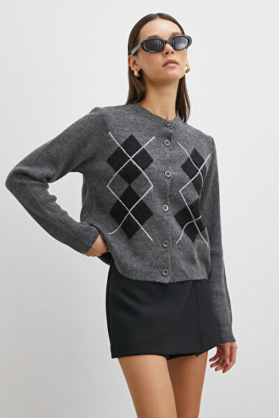 Never more Buttoned Diamond Pattern Cardigan Antiracid