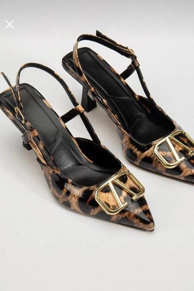 yezy shoes Short Heeled Buckle Detailed Women's Stiletto Heeled Shoes