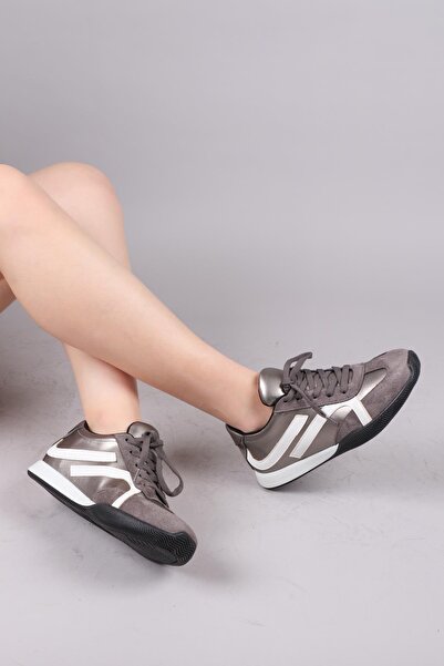 Birikon Orsa Leather Suede Garnished Sneakers Gray