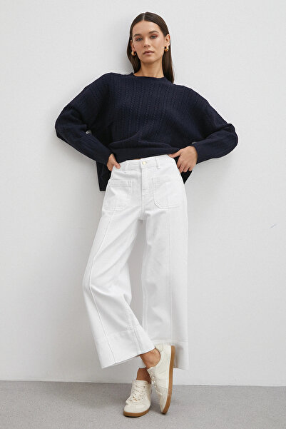 Never more Front Pocketed Jeans with Leg Detail, White