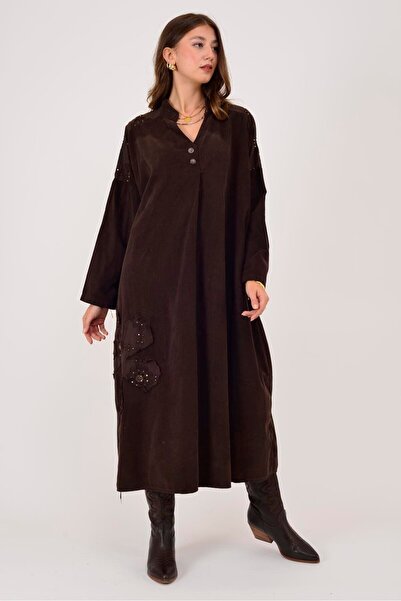 Park Moda 11444 ROCHIE DE CATIFELĂ CU DETALII DE PIELE DE PIELE DE CĂPĂTĂ, CU DETALII DE FLORELE LOVA