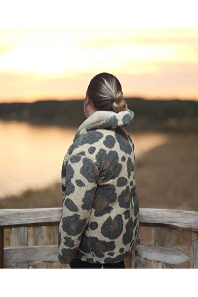 aryam butik Large Size Warm Plush Sweat Zippered Hooded Knitted Plush Sweatshirt with 2 Pockets