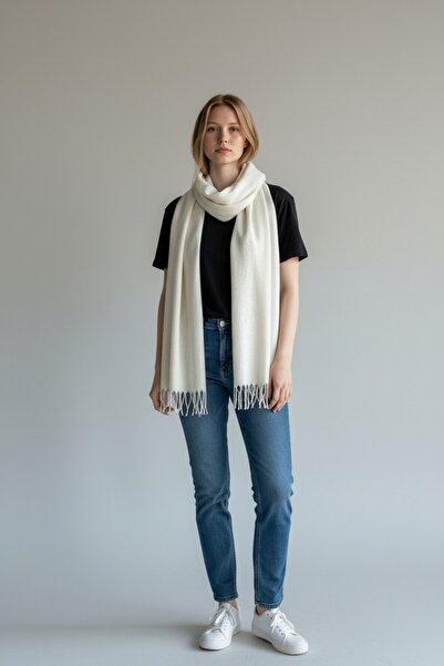 Disanuva Soft Textured Women's Winter Scarf Shawl – Warm, Comfortable and Stylish Model Large Size