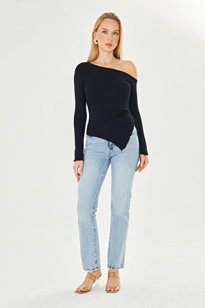 ParlaMira Women's Asymmetrical Blouse with Gathered Detail on the Side