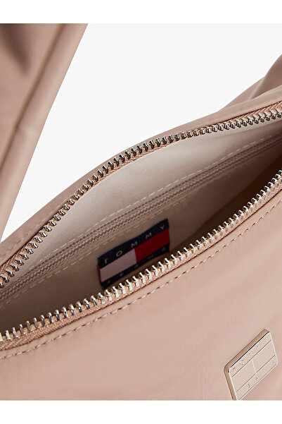 Tommy Hilfiger TJW URBAN NYLONOVÁ TAŠKA PŘES RAMENO