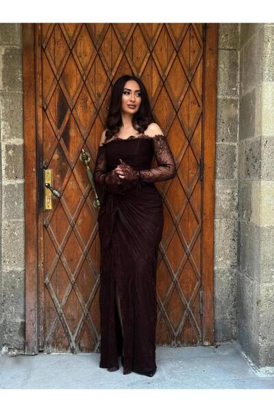 berlanty A long brown evening dress.