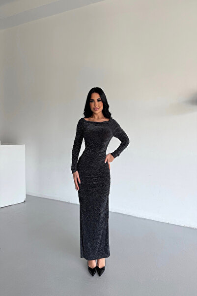 LİLA İSTANBUL Rochie argintie cu design special cu decolteu barcă