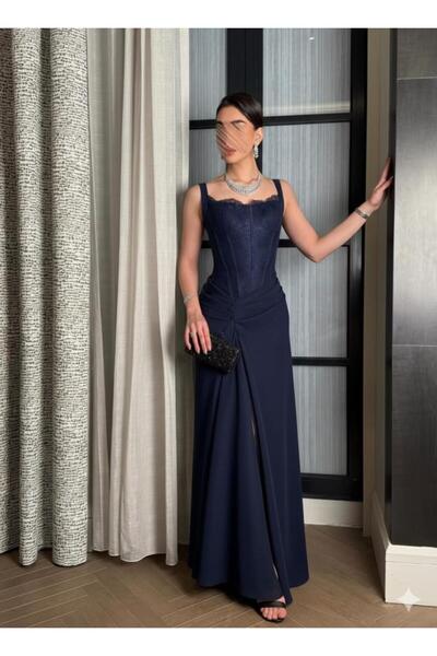 Bin Abed Store Heba's dress