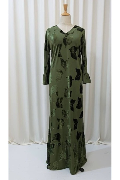 No branded Winter velvet dress