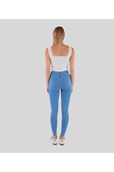 MQ Women's curvy fit ripped jeans